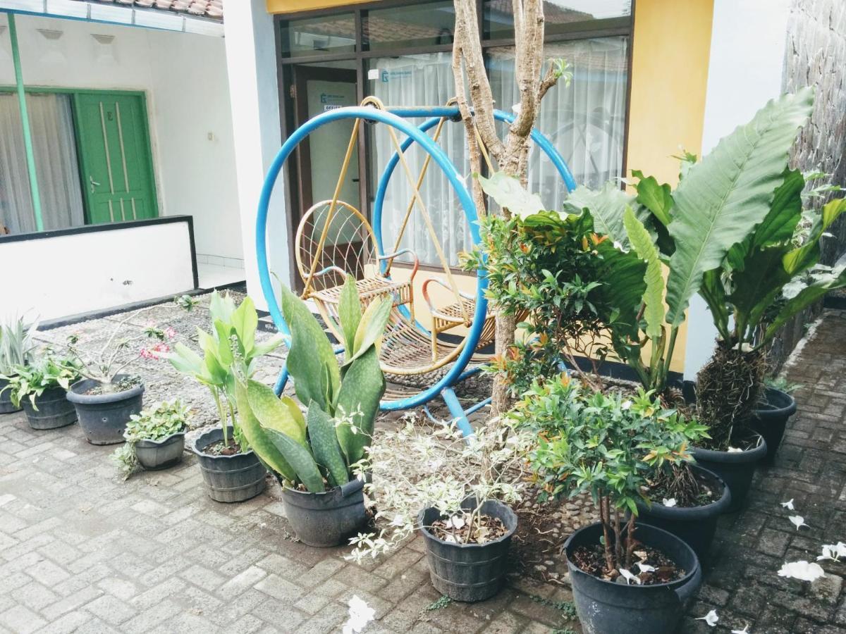 Hotel Gunung Slamet ปูร์โวเคอร์โต ภายนอก รูปภาพ