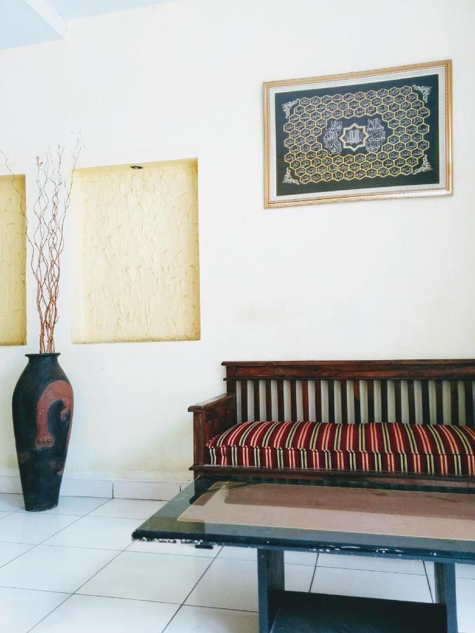 Hotel Gunung Slamet ปูร์โวเคอร์โต ภายนอก รูปภาพ