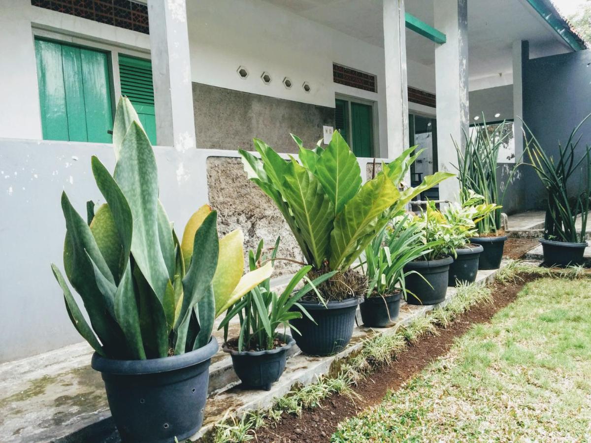 Hotel Gunung Slamet ปูร์โวเคอร์โต ภายนอก รูปภาพ
