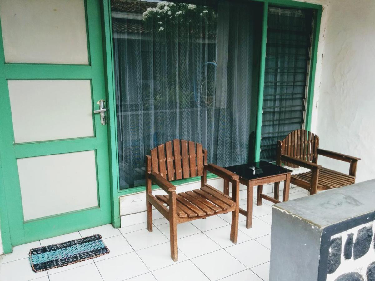 Hotel Gunung Slamet ปูร์โวเคอร์โต ภายนอก รูปภาพ